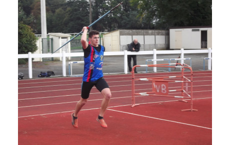 Luigi Moreau Champion de France UGSEL au Javelot et 2eme sur  400m