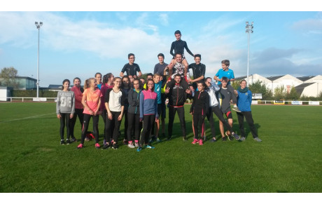 Journée d' Athlé  pour les jeunes  de l' ASEC pendant les vacances de la Toussaint...
