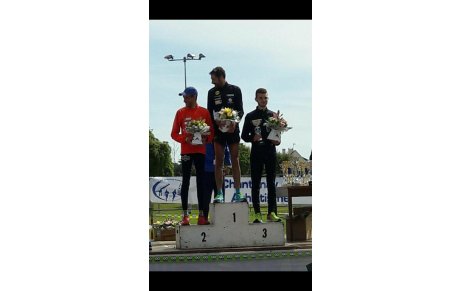  Excellente  perf d' Émilien Lebrun en 33'14&quot; au 10km de Nantes